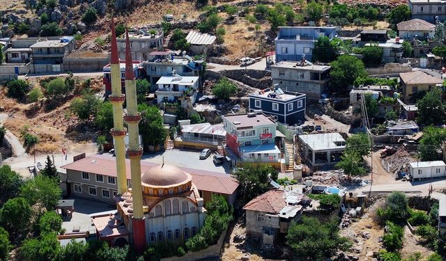 Gaziantep'li kadınlar el dokumacılığıyla ekonomiye katılıyor