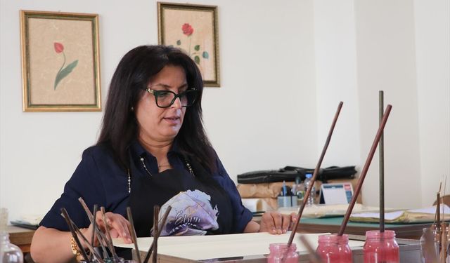 Gurbetçi Kadın Ebru Sanatını Almanya'ya Taşıyor