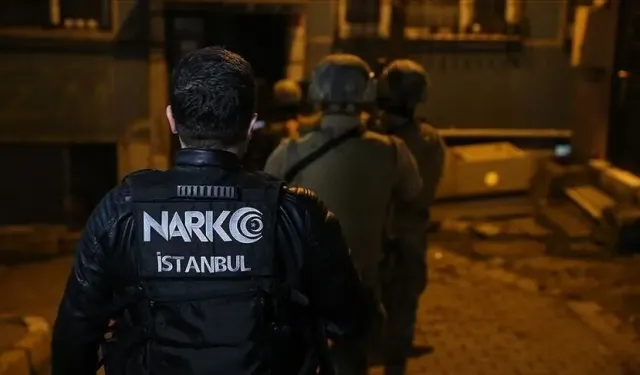 İstanbul'da Yasa dışı madde Operasyonu: 16 Gözaltı