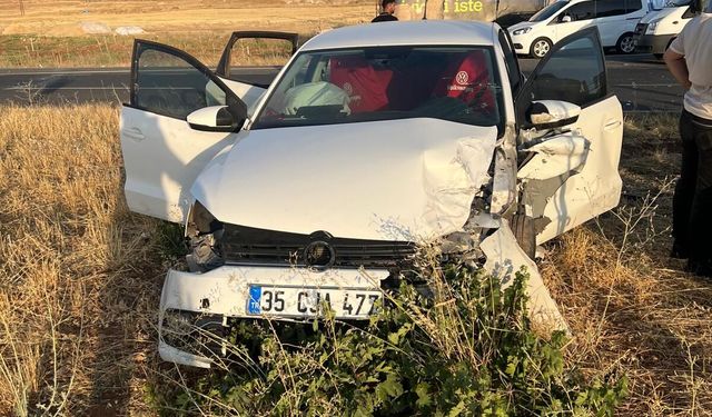 Midyat'ta Trafik Kazası: 3 Yaralı