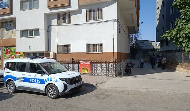 Siverek'te Balkondan Düşen Kadın Hayatını Kaybetti