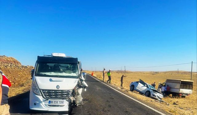 Siverek'te Trafik Kazası: 3 Yaralı