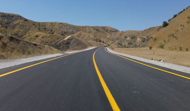 Siirt Şirvan'da Köy Yolları Asfaltlandı