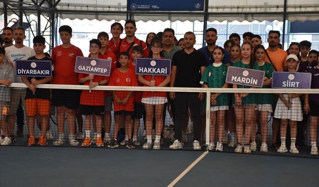 Şırnak'ta Anadolu Yıldızlar Ligi Tenis Müsabakaları Başladı