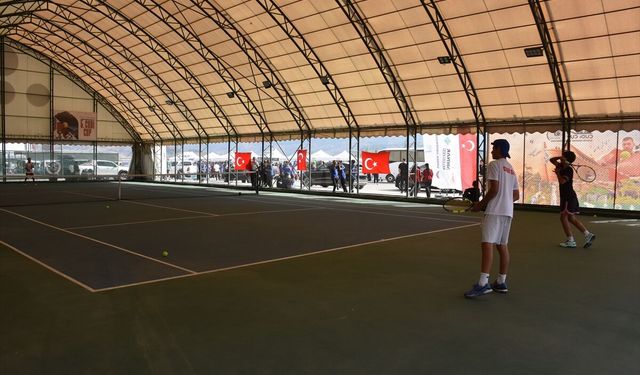 Cudi Cup Tenis Turnuvası'nda İkinci Tur Maçları Tamamlandı