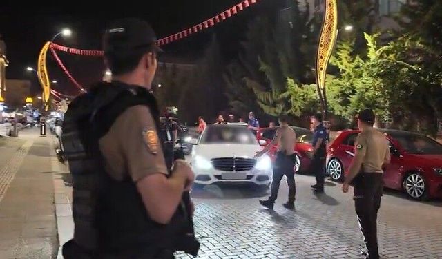 Adıyaman’da 1.251 Şahıs ve 392 Araç Kontrol Edildi