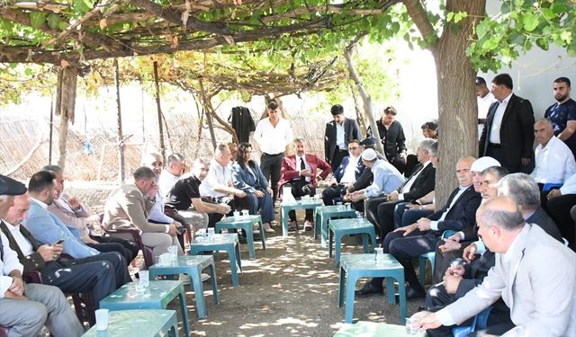 Vekil Tatar Silopi Köylerinde Vatandaşlarla Buluştu