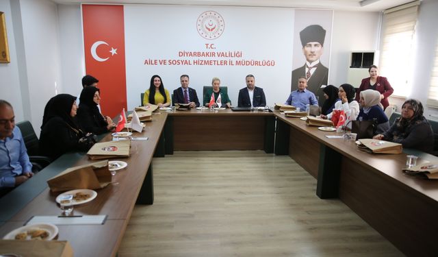 Diyarbakır'da Şehit Ailelerine Destek Eğitimi