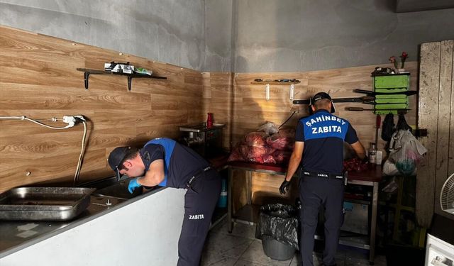 Gaziantep'te Saklama Koşullarına Uymayan Ürünler İmha Edildi