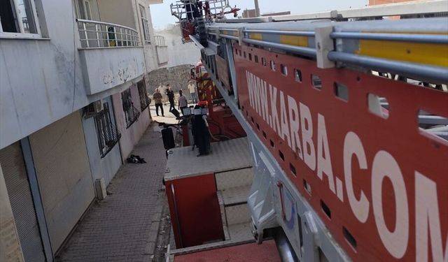 Kızıltepe Sanayi Mahallesi'ndeki Ev Yangını Söndürüldü