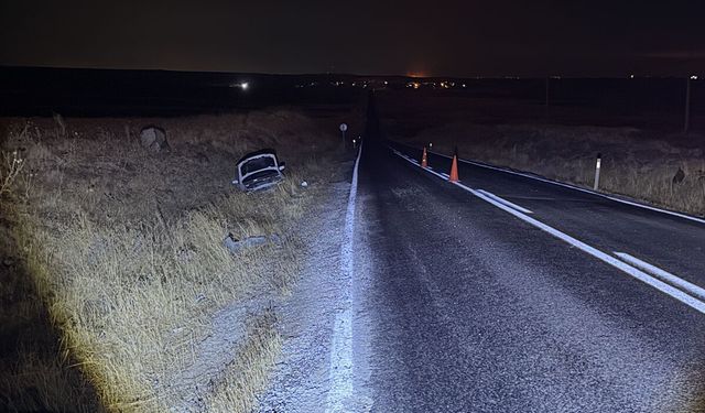 Siverek'te şarampole devrilen araçta 3 kişi yaralandı