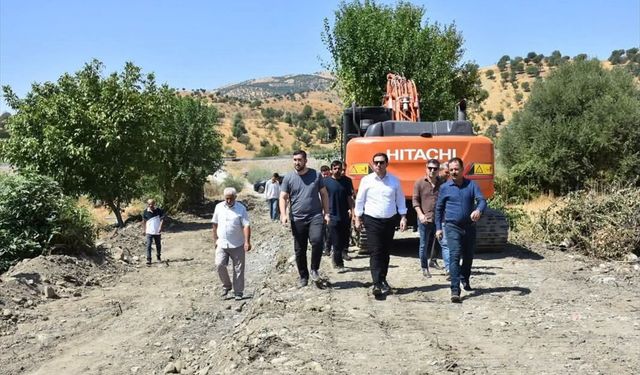 Kilimli Köyünde Beton Yol Çalışması Başladı
