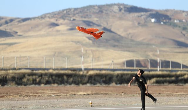 Siirt'teki TEKNOFEST'te Drone Heyecanı