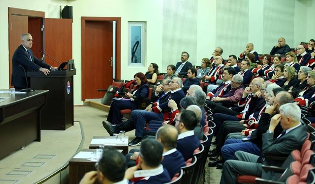 GAÜN Mühendislik Fakültesi Akademik Kurul Toplantısı Yapıldı