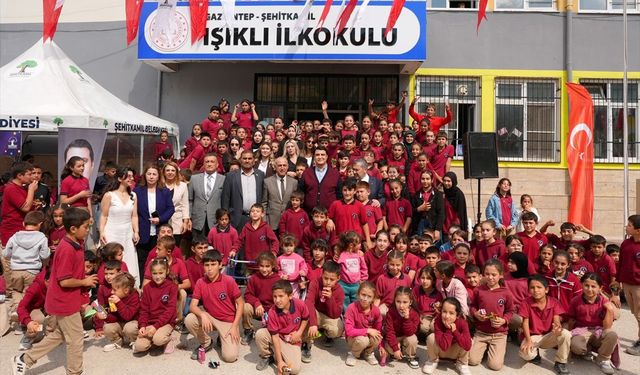 Gaziantep'te 'Işıklı Köy Okulu Şenliği' Başladı