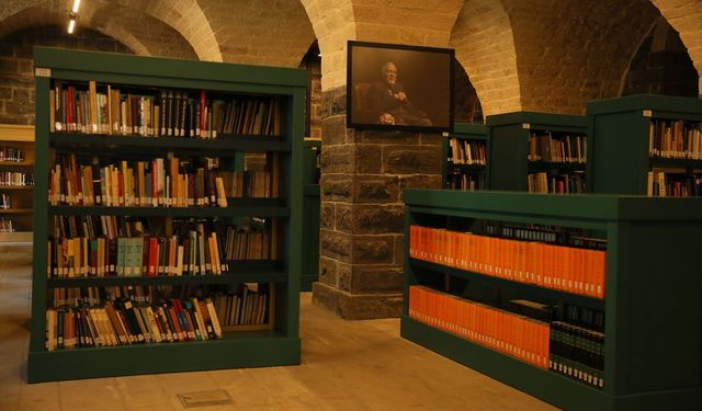 Gaziantep'te İlber Ortaylı Kütüphanesi Açıldı