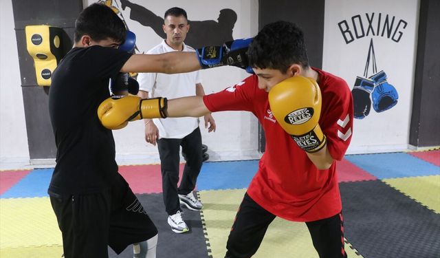 Hiperaktif Berat Yıldırım Boksta Türkiye Şampiyonu Oldu