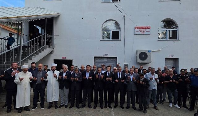 Şehit Polisin Adı Depremde Yıkılan Camide Yaşatılacak