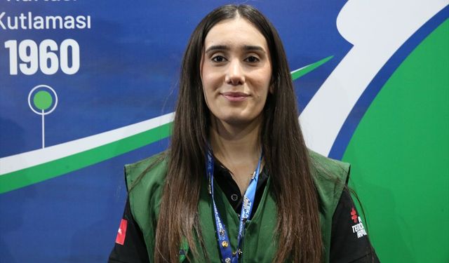 Üniversitelilerden Yapay Zeka Bağımlılığına DüşünAI İzleme Çözümü
