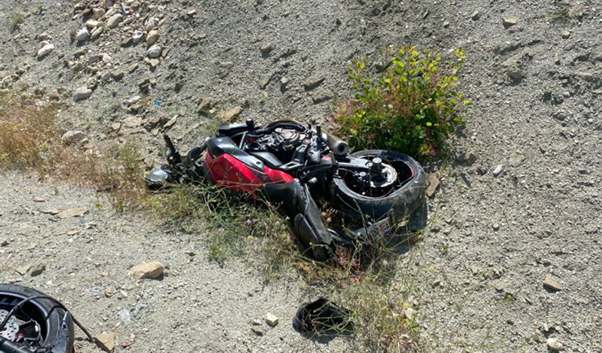 Besni'de Motosiklet şarampole yuvarlandı: 1 ölü