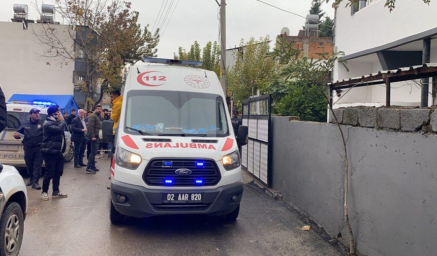 İki Ay Önce Eşini Kaybeden Adam Kendini Astı