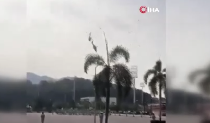 2 Askeri helikopter havada çarpıştı
