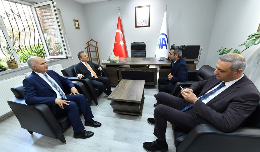 Vali Çeber, AA Gaziantep Bölge Müdürlüğü'nü ziyaret etti