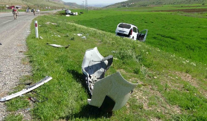 Gercüş Yassıca Köyü zincirleme trafik kazası: 6 yaralı