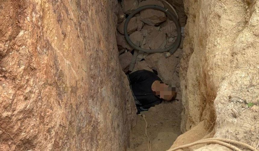 Mağarada göçük altındaki işçi hayatını kaybetti