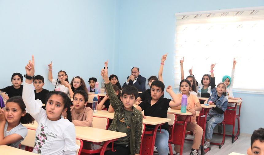 Başkan Gülpınar, minik çocuklarla güvenli trafik eğitimine katıldı