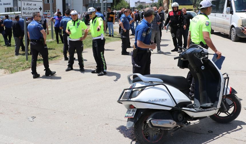 Tır ile motosikletin çarpıştığı kazada 1 kişi öldü