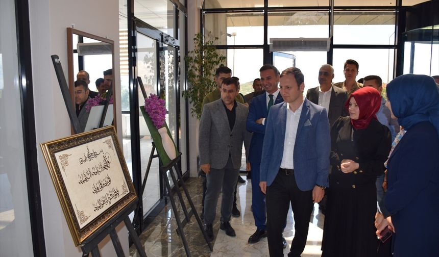 Kozluk'ta el sanatları sergisi açıldı