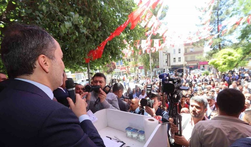 YRP Genel Başkanı Erbakan Viranşehir’de açılışlar yaptı