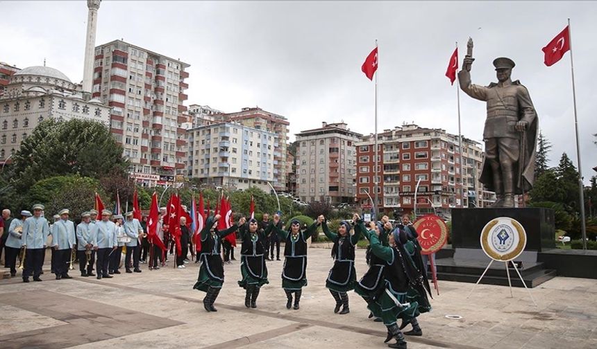 Atatürk'ün Rize'ye gelişinin 100. yıl dönümü törenle kutlandı