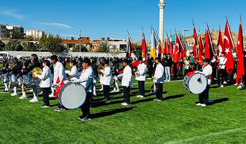 Besni’de Cumhuriyet’in 101. Yıl Coşkusu