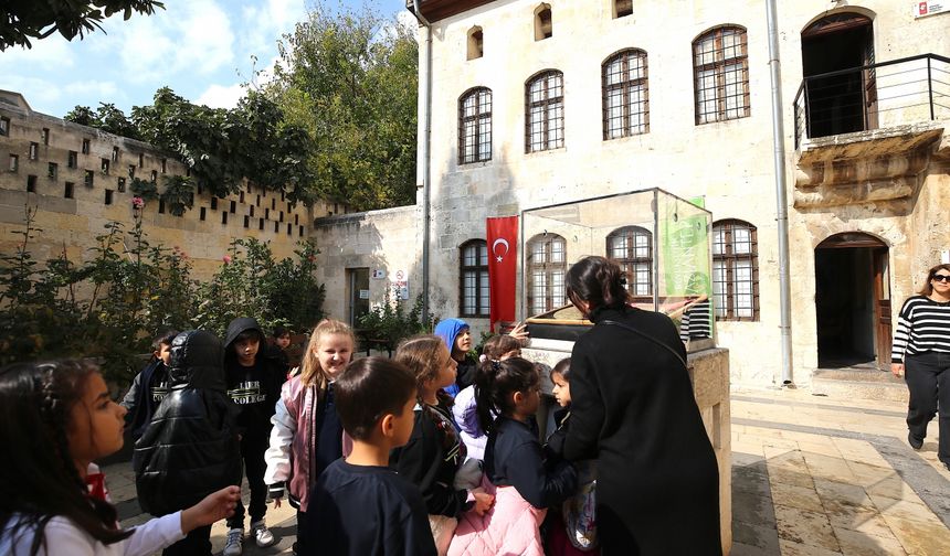 Atatürk'ün mahallesi"ndeki anı müzesine ziyaretçi akını