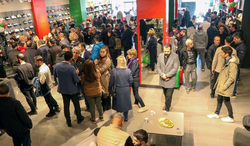 Diyarbakır'da Amed Sportif Faaliyetler Kulübü Store açıldı