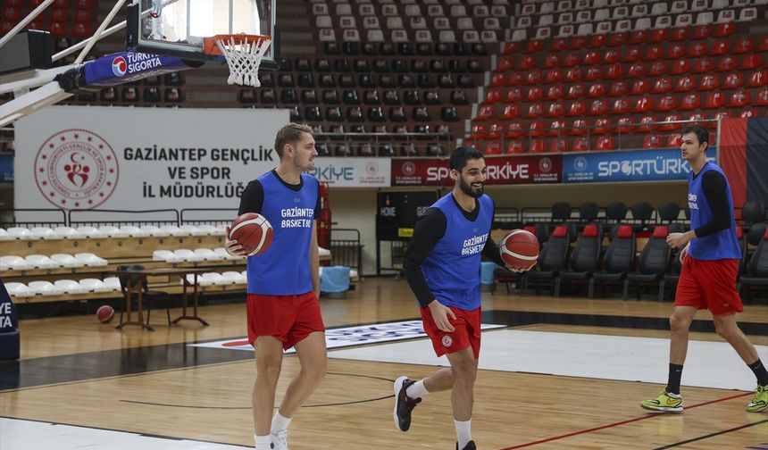 Gaziantep Basketbol, alt sıralardan uzaklaşmak istiyor