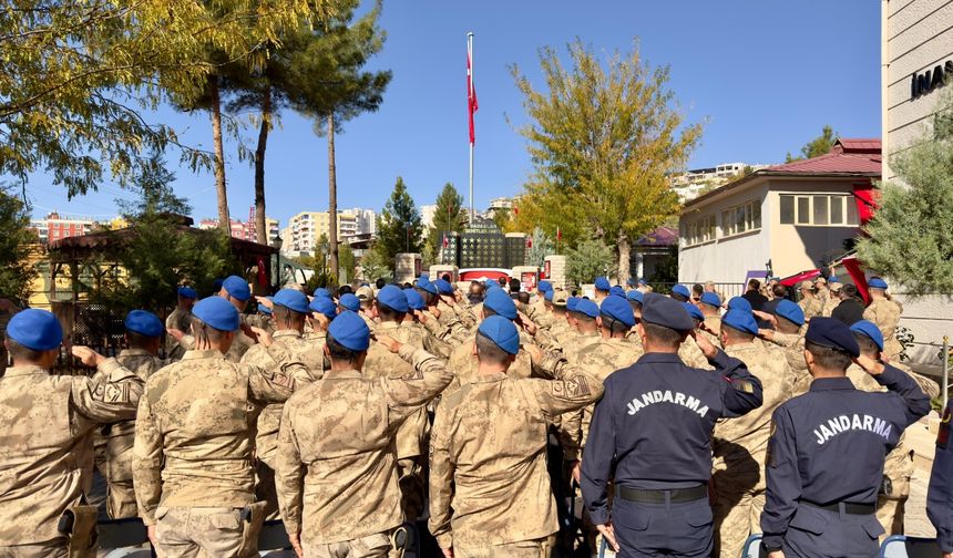 Helikopter kazasında şehit olan 17 asker dualarla anıldı