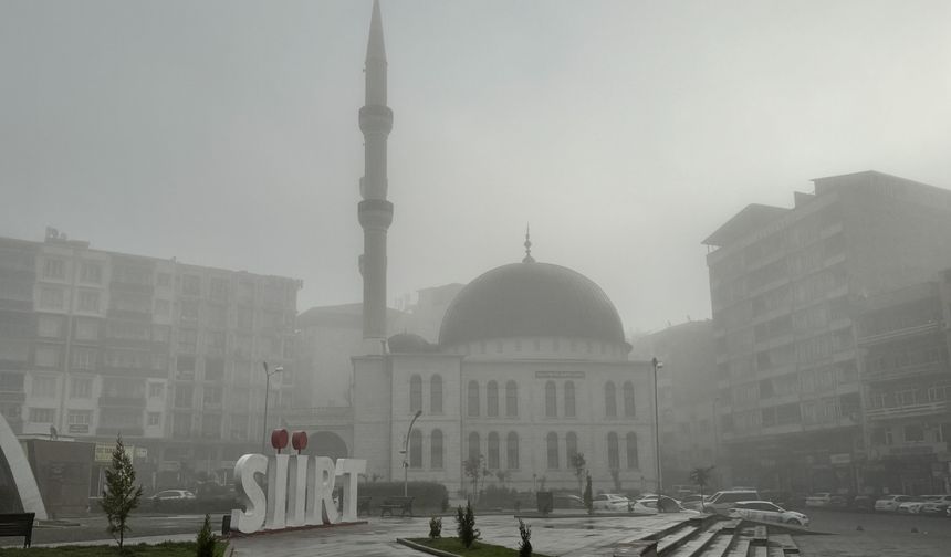 Siirt'te sis etkili oldu. görüş mesafesi düşTÜ