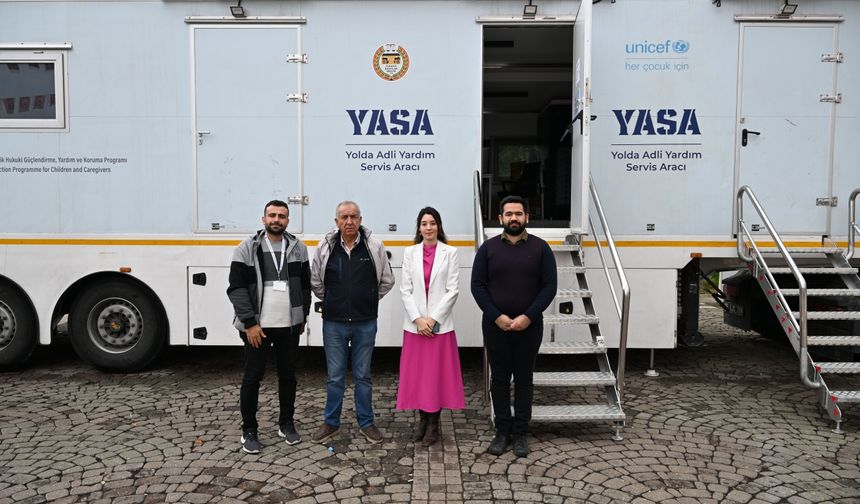 "Yasa tırı" depremden etkilenen vatandaşlara hizmet veriyor