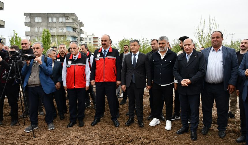 Batman'da 31 çiftçiye finanse edilen 31 sera teslim edildi