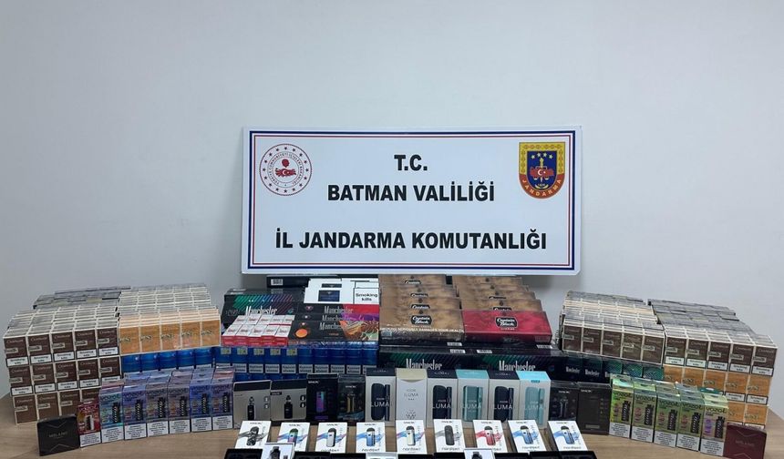 Gümrük kaçağı sigara göndermek isteyen 2 kişi yakalandı