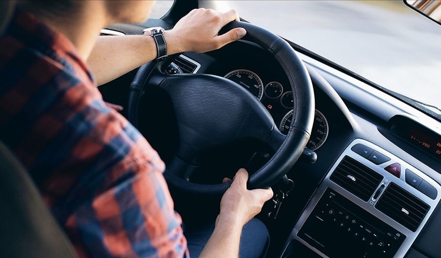 Emniyetten uzun yol sürücülerine "yol hipnozu" uyarısı