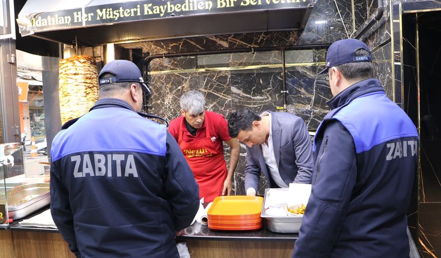 Kilis'te döner satışı yapan işyerleri denetlendi