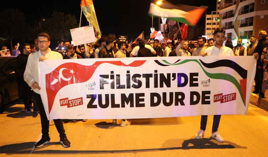 Kilis'te vatandaşlar Gazze'ye destek için yürüdü