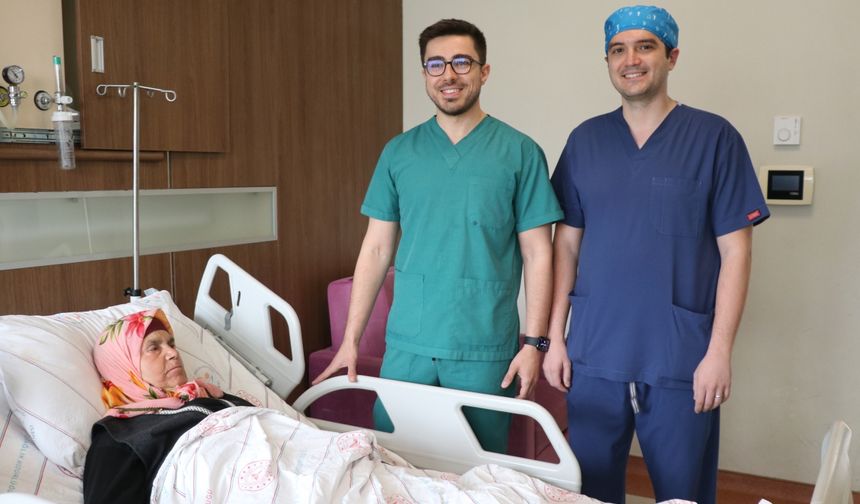 Siirt'te ses teli dolgusu ameliyatı yapıldı