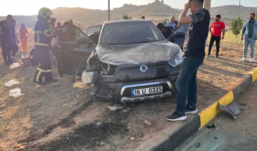 Mardin’de trafik kazasında 9 kişi yaralandı