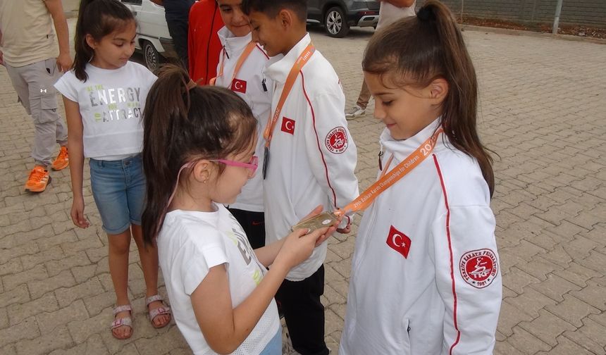 10 yaşındaki karateci Arin Vefa, Balkan şampiyonu oldu