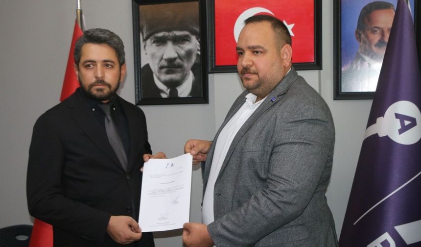 Anahtar Parti Besni'yi Ahmet Dayan'a emanet etti
